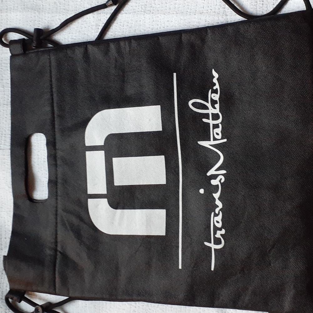 Travis Mathew sling back cooler